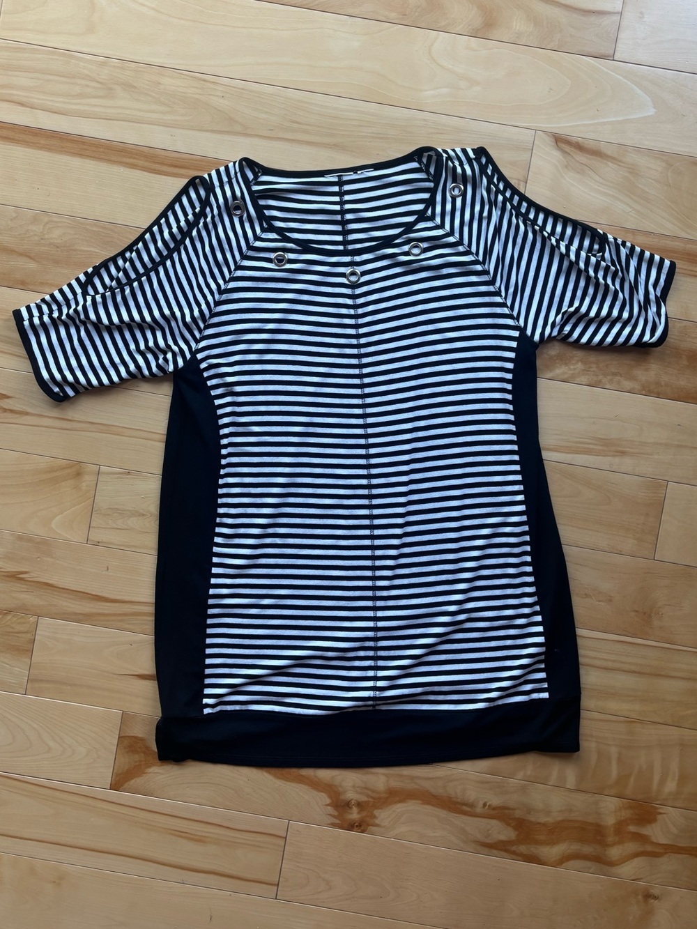 Chico's Black and White Striped Short Sleeve Top